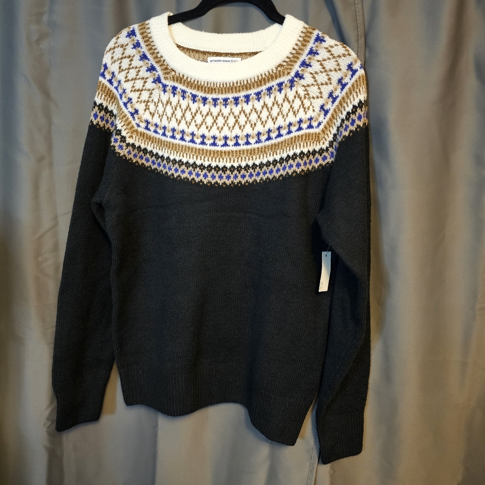 Super Soft Amazon Essentials Navy Blue and Gold Argyle Sweater